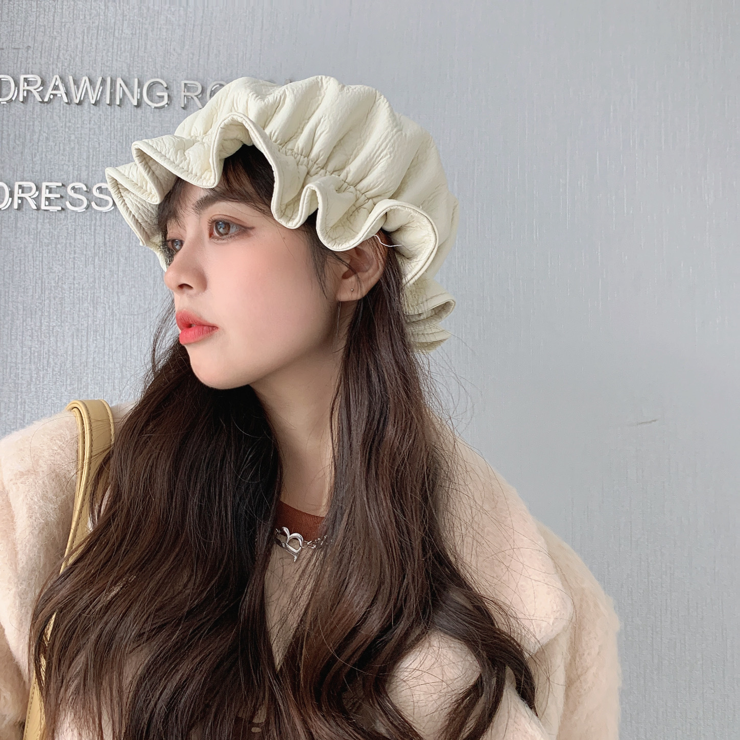 简约百搭显脸小pu皮女冬秋抽绳盆帽防晒帽子可调节水母帽高品质帽