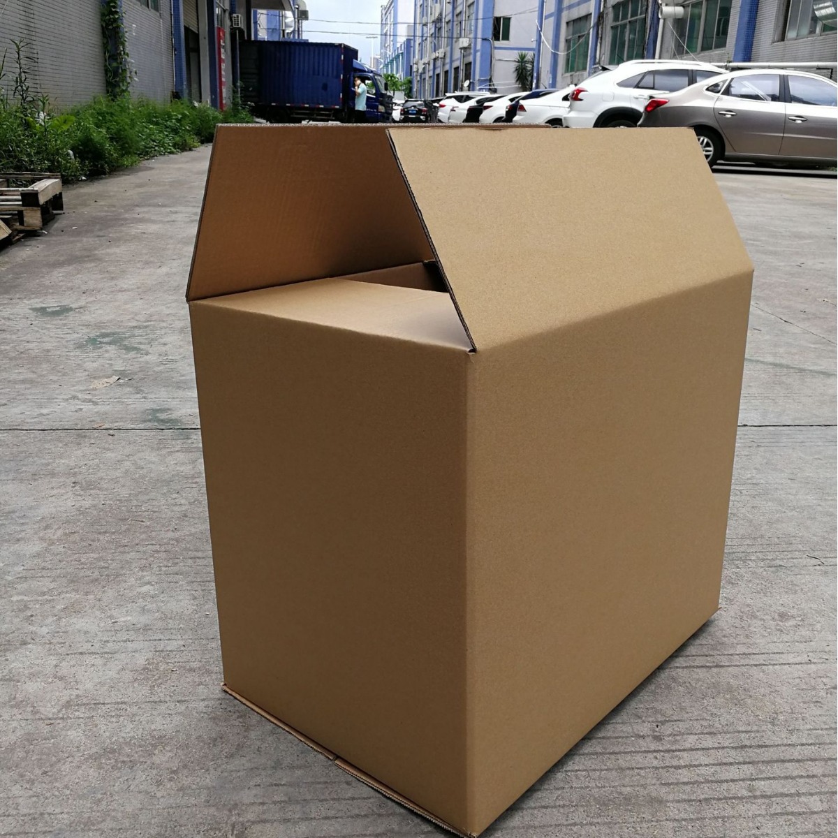 现货纸箱批发快递纸盒邮政包装箱电商打包纸皮箱瓦楞纸箱-阿里巴巴