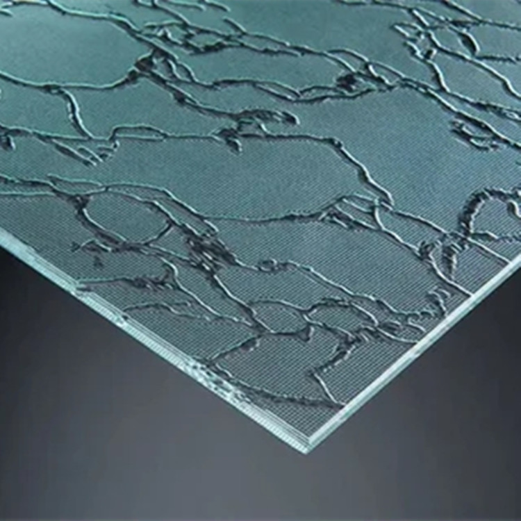 工厂供应超白普白压花玻璃 香梨 银霞 水纹木纹 布纹 水立方 钻石