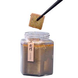 克东黑龙江特产大坛散装臭豆腐大块玻璃瓶青方霉臭豆腐乳500g