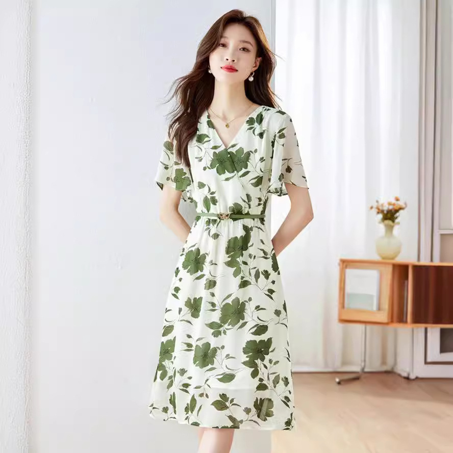 碎花雪纺连衣裙子女士装夏季2024年新款收腰小个子短袖气质中长裙