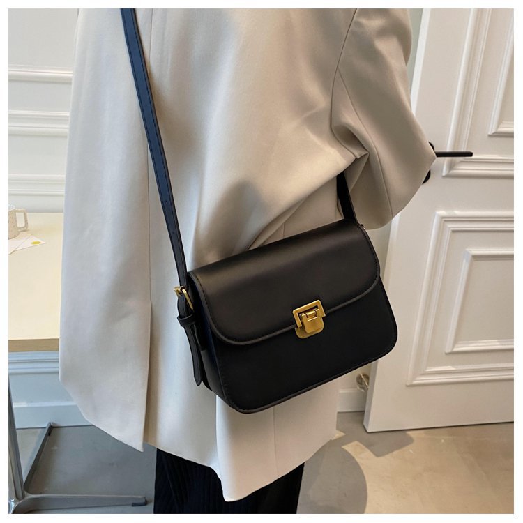 Elegant Women's Bag 2022 New Fashion Simple Messenger Bag Retro Style Fashionable Shoulder Small Square Bag