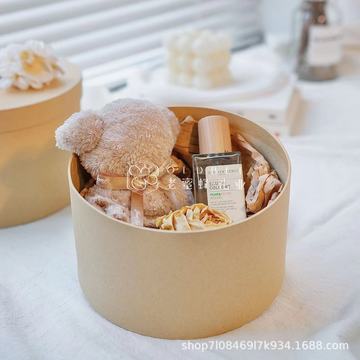 圆形伴手礼盒牛皮纸盒喜糖盒子批发圣诞圆形纸盒玩具礼盒礼物包装