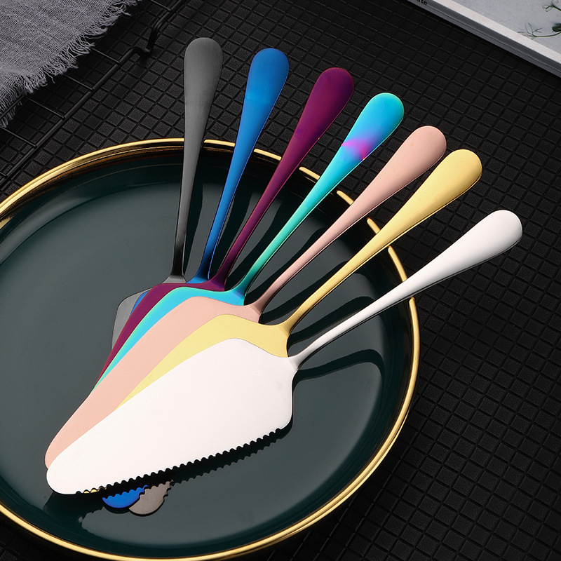 跨境镀钛不锈钢蛋糕铲长柄三角带齿芝士切刀家用披萨铲烘焙工具