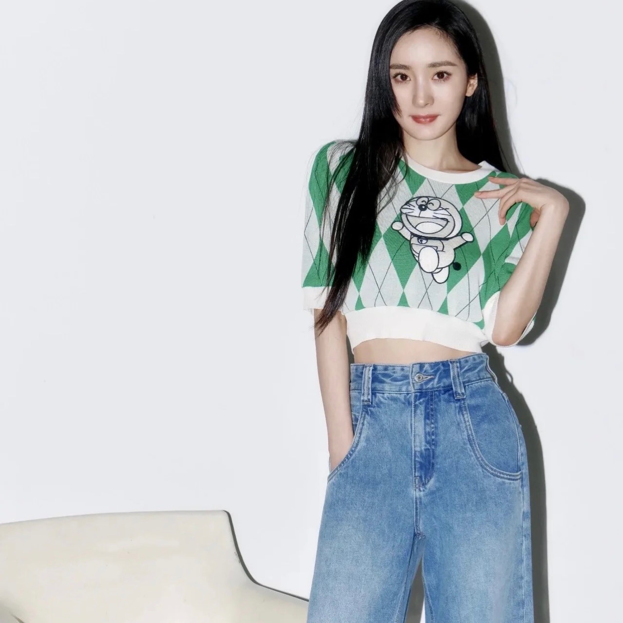 m家款2022早春季杨幂同款哆啦a梦印花菱格设计感短款t恤针织衫女