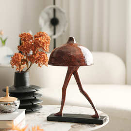 个性创意艺术蘑菇人物桌面摆件北欧风样板间现代抽象小众家居饰品