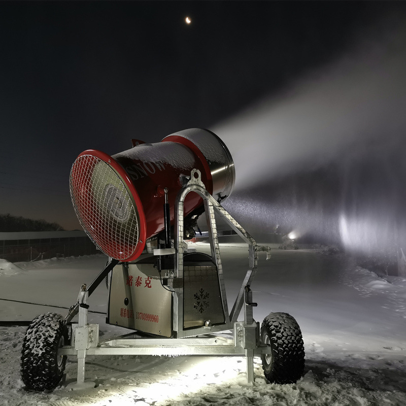 诺泰克造雪机 北京启睿冰雪乐园 5000平滑雪场造雪机位置