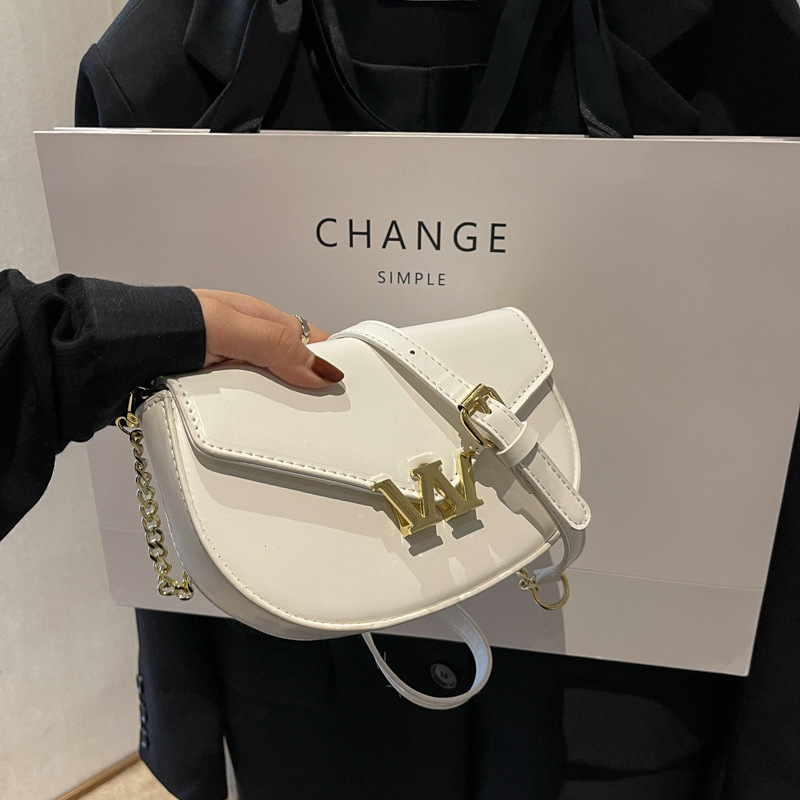 Bag Female Special-Interest Design Underarm Bag Female 2023 Spring and Summer New Fashion Simple Trendy One-Shoulder Bag Hand Bag