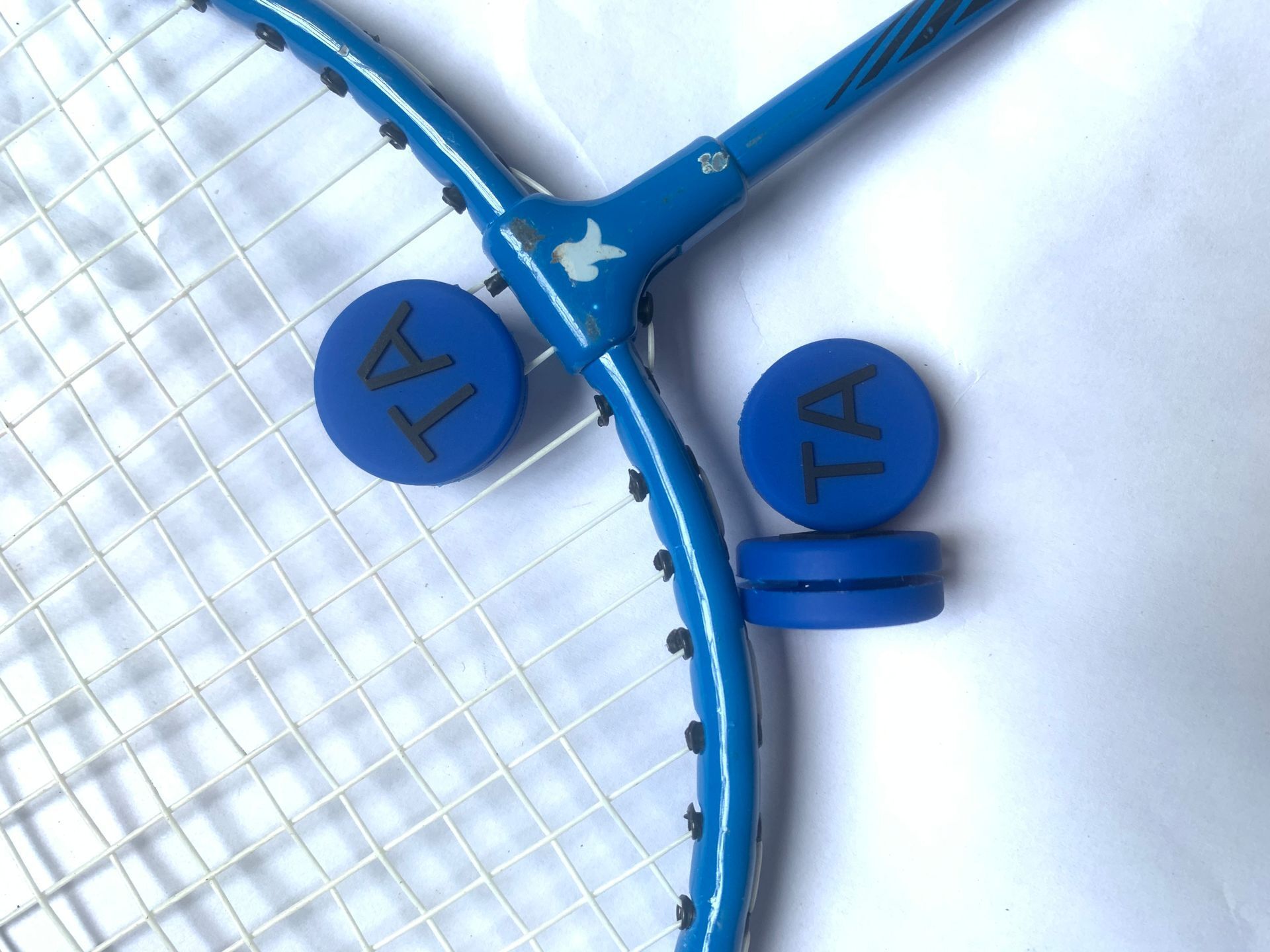 工厂定制高品质pvc硅胶滴胶w球避震器卡通印刷logo网球拍减震器