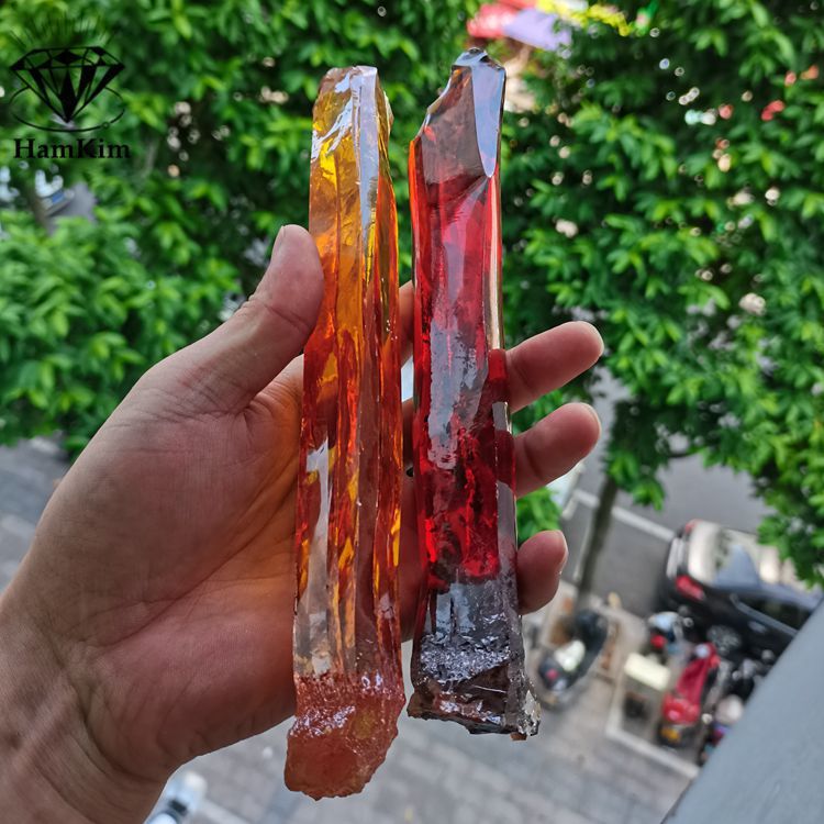 锆石原石宝石原料红色金黄粉立方氧化锆晶体宝石原材料厂家直供