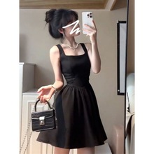 法式赫本风黑色吊带连衣裙子女夏季2024新款小个子气质短裙