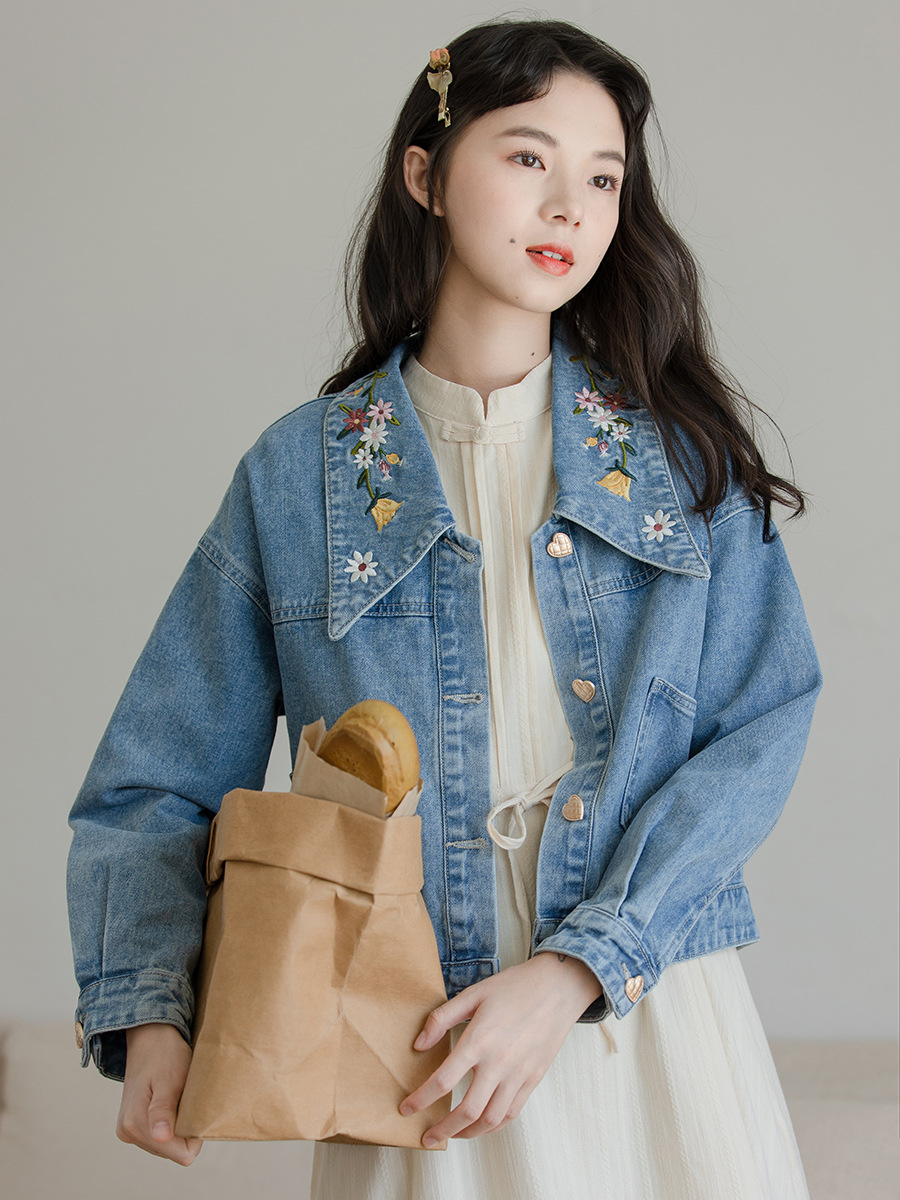 翻领刺绣牛仔外套女学生春季韩版时尚百搭学院风小个子短款长袖