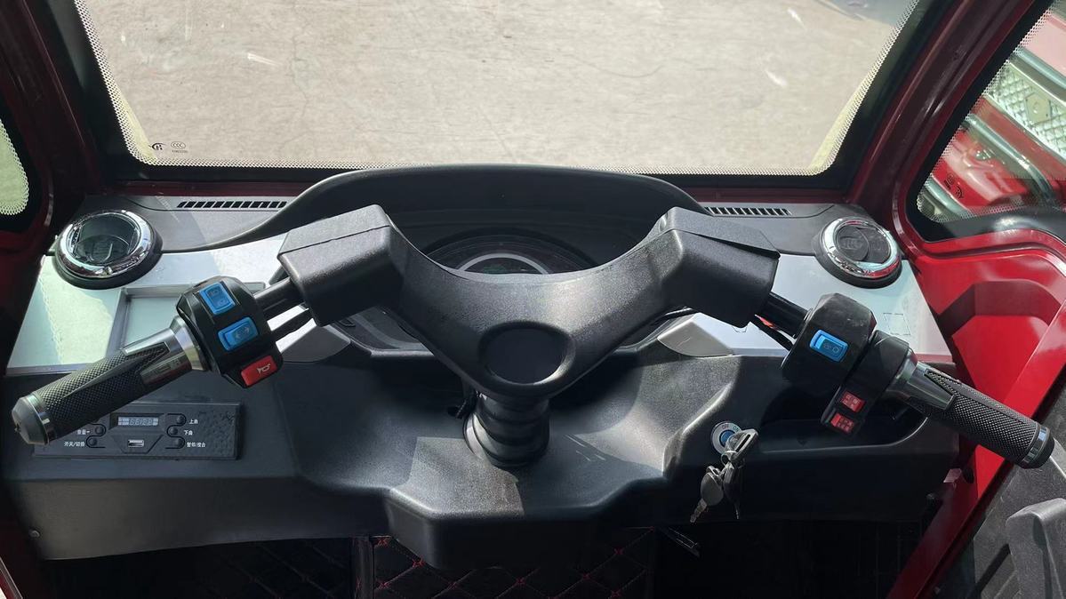 电动三轮车成人新款带棚单双排农用家用拉货载客油电两用方向盘