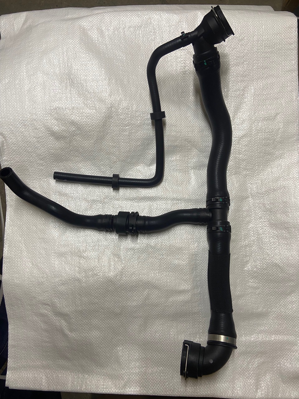 厂家直销适用大众迈腾ccb7l上下水管暖风水管3cd 122 101d=df