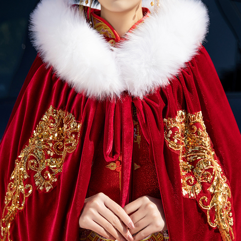 新品秀禾服披风礼服结婚斗篷女冬中式婚礼新娘披肩古装冬季长款冬