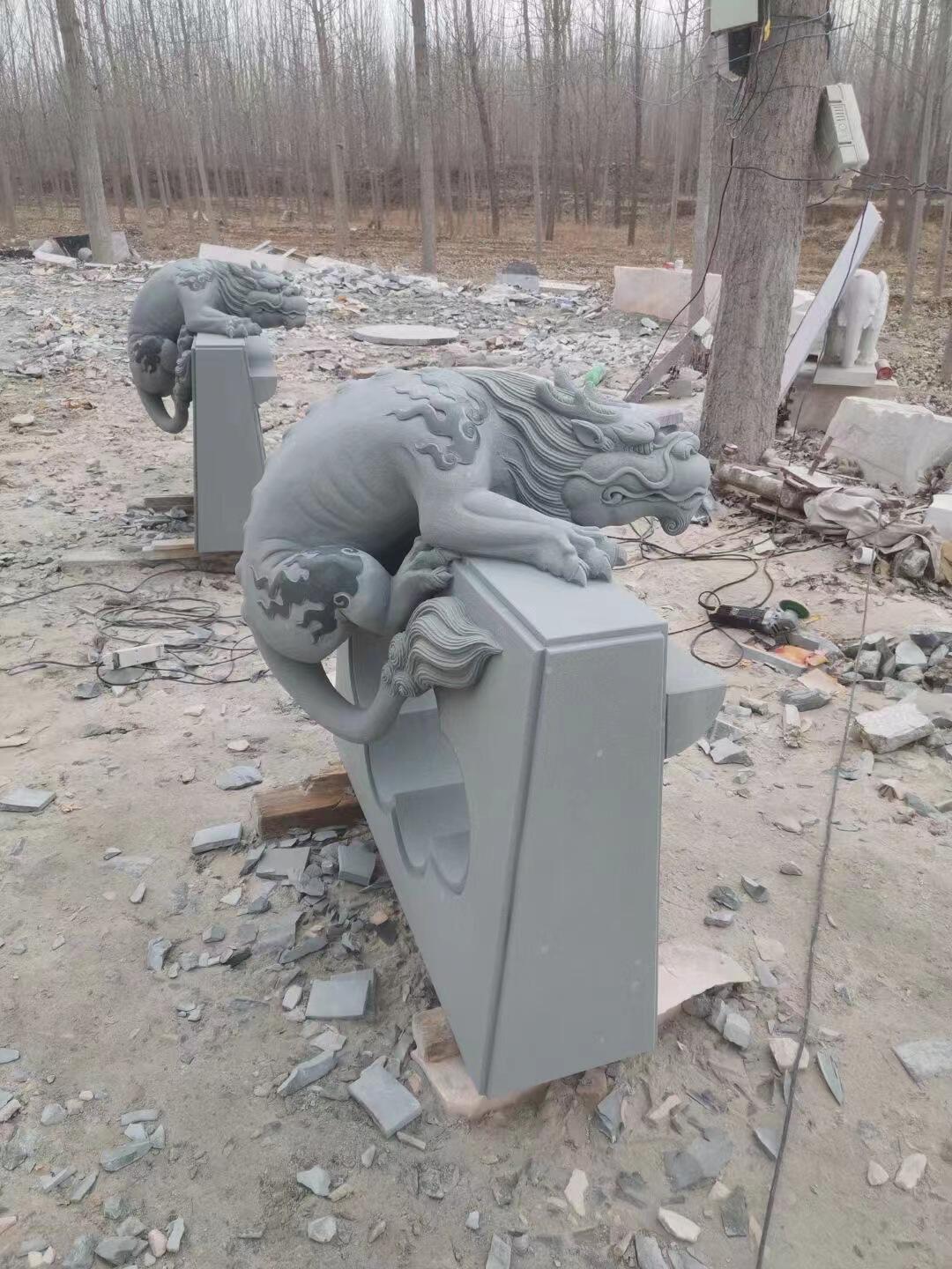 雕吸水兽一对青石仿古做旧雕塑门墩抱鼓石别墅酒店门口