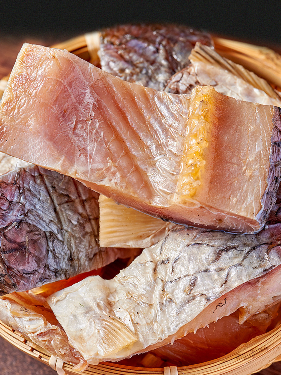 湖北产风干鱼腊鱼腊鱼块阳干鱼大草鱼干干货整条风干草鱼块鱼类