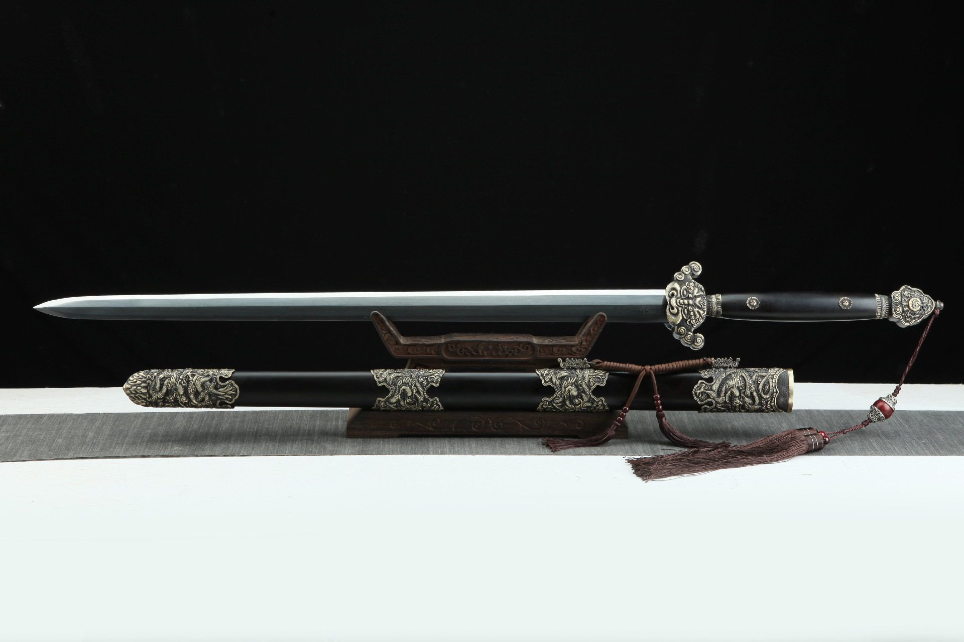 龙泉市刀剑花纹钢一体清剑重剑防身手工锻打八面唐剑冷兵器未开刃