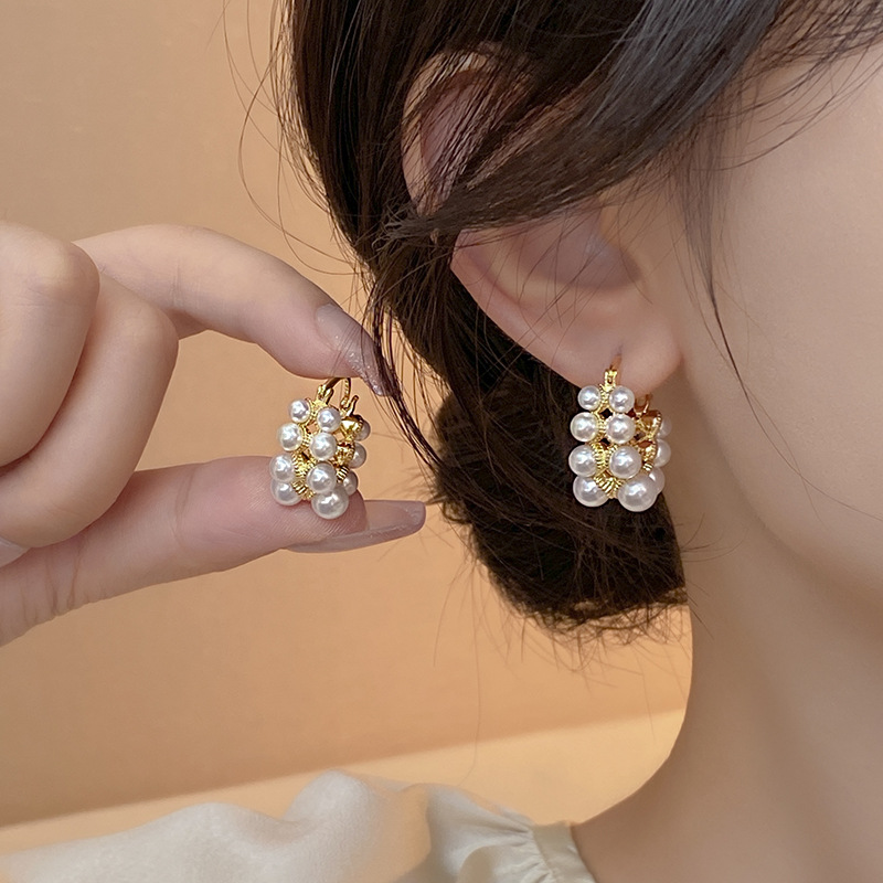 Gold Plated Silver Needle Zircon Pearl Flower Fritillary Earrings Simple and Stylish Earrings Elegant High-Grade Earrings for Women