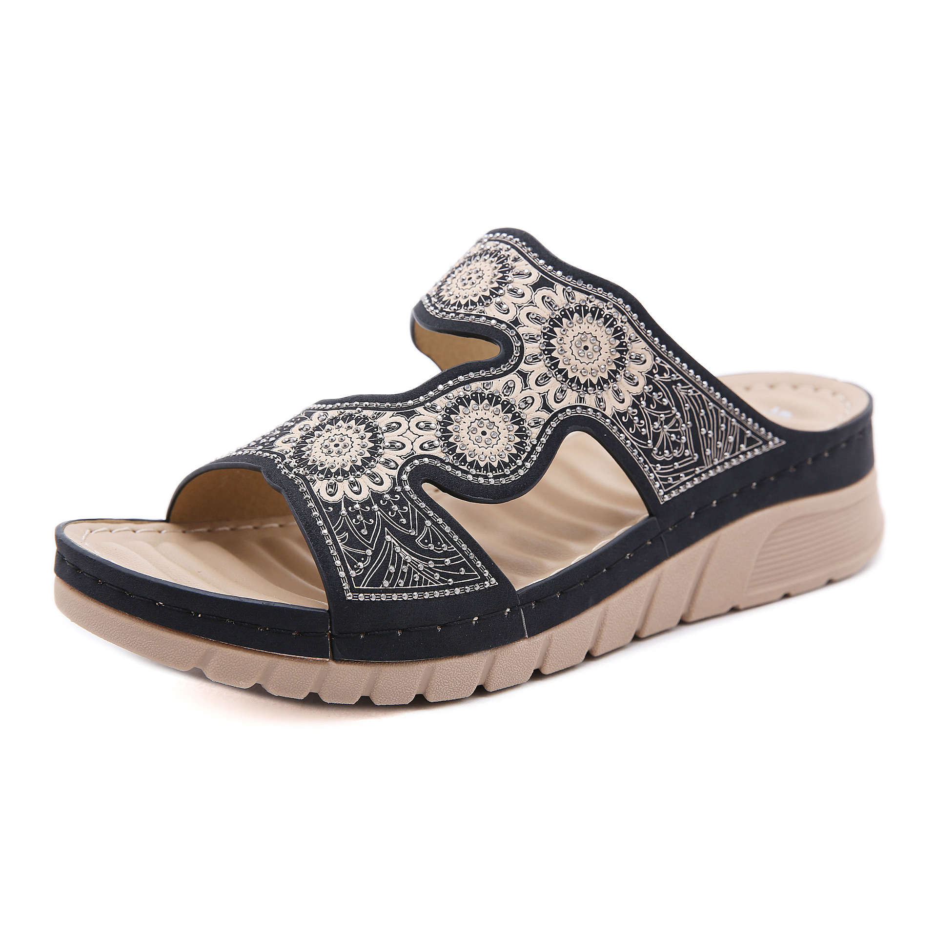 2021新款民族凉鞋女 md轻便sandals跨境舒适水钻图腾大码舒适拖鞋