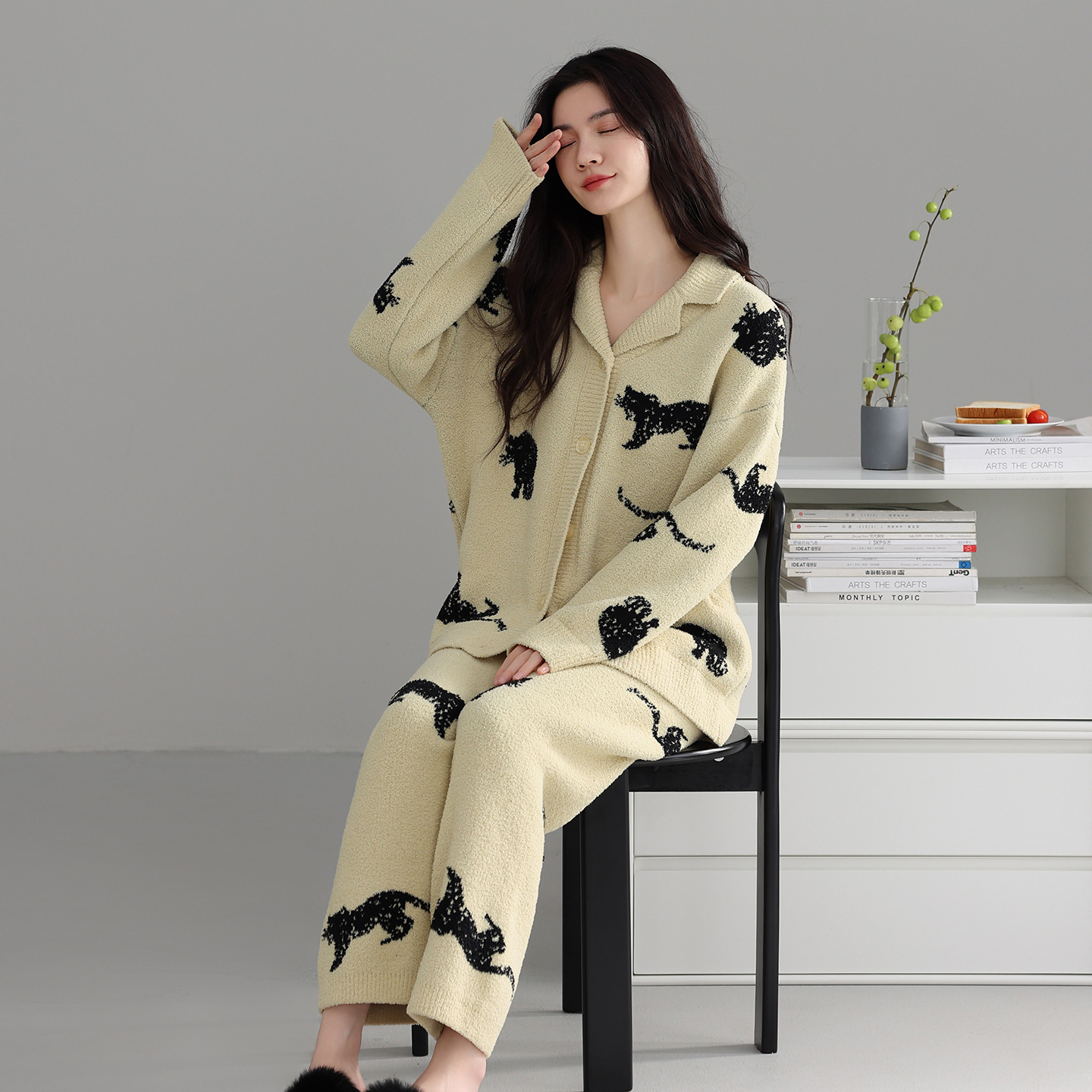 秋冬女士睡衣半边绒翻领开衫家居服卡通印花套装百搭新款跨境批发