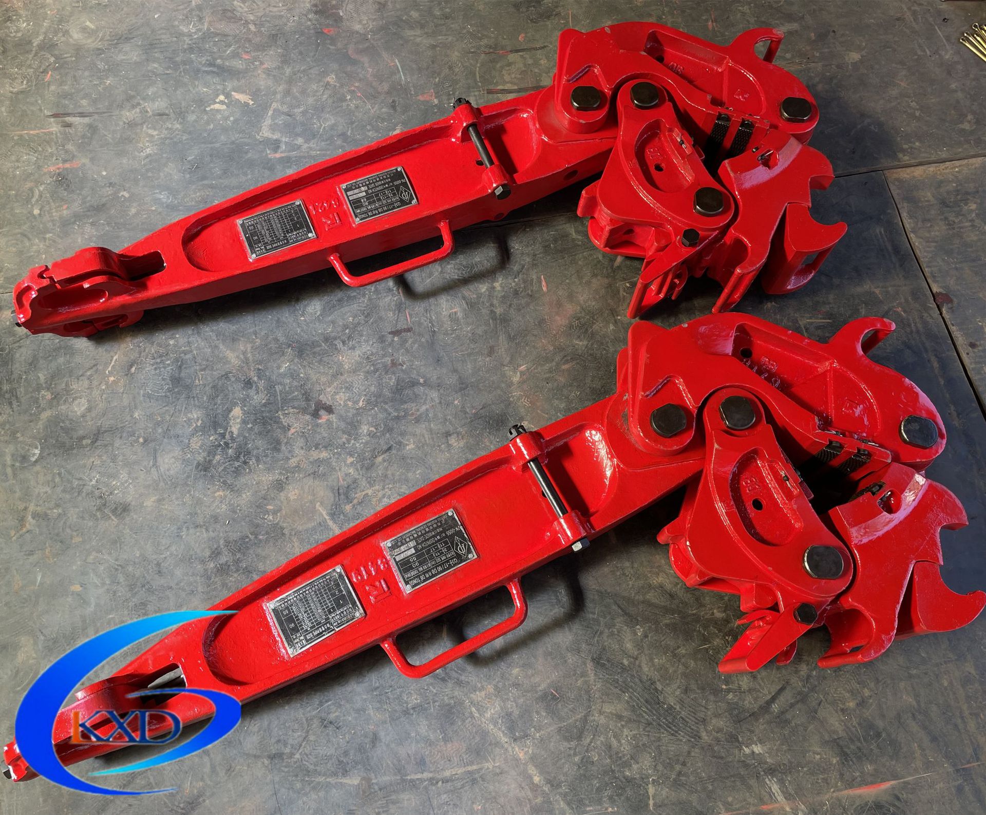 服务支付方式产品详情技术参数db型吊钳供钻井起下钻时拧紧或卸开钻杆