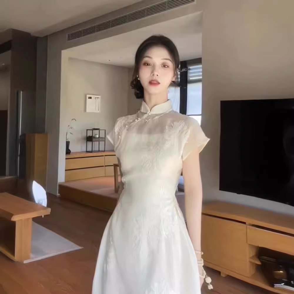 新中式女装国风改良旗袍年轻款少女高端气质连衣裙子早春2024新款