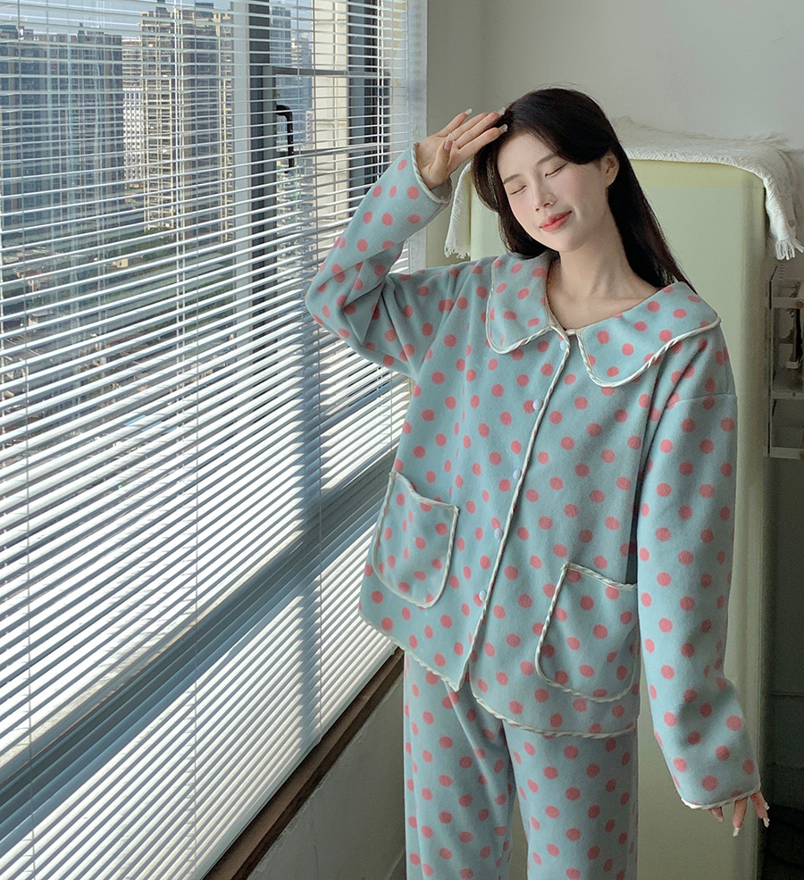 平绒套装女士