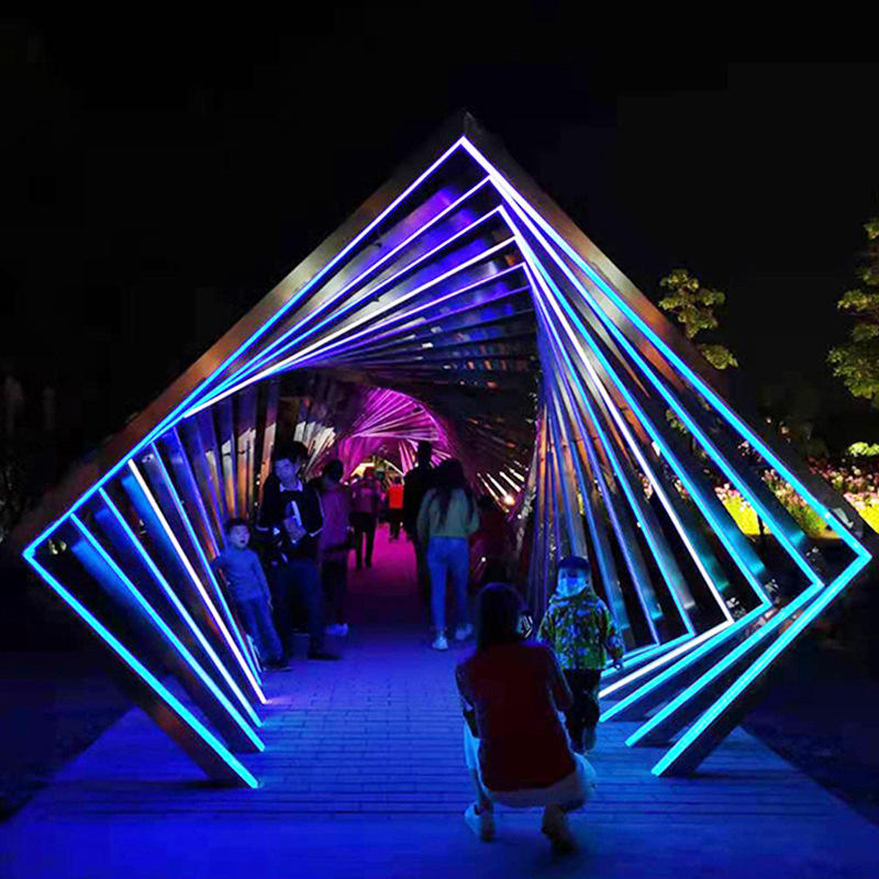 非标定制文旅景观时光隧道变幻互动时空人体感应景区景观灯时光门