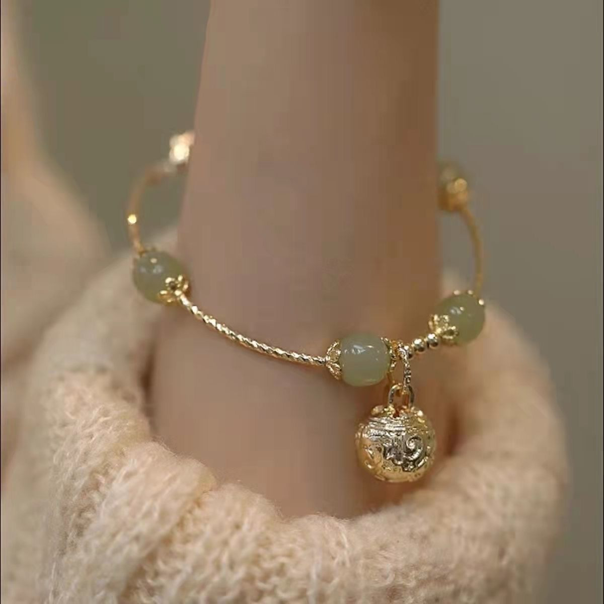 Hetian Yu Double-Layer Bell Bracelet Girls' Autumn Ins Special-Interest Design Elegant Bracelet Bracelet 2023 New