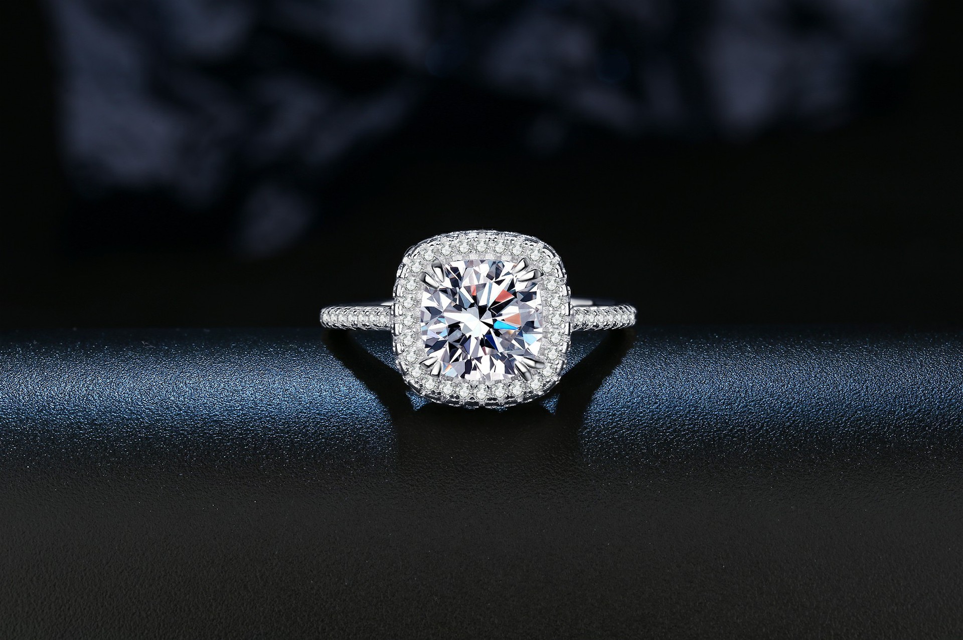 正品d色莫桑石钻戒女纯银1克拉情侣豪华婚戒圆包豪镶求婚结婚戒指