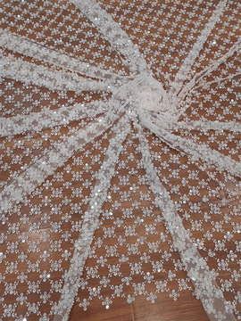 经典镂空钉珠方格白色珍珠亮片蕾丝网纱婚纱头纱礼服花边服装辅料