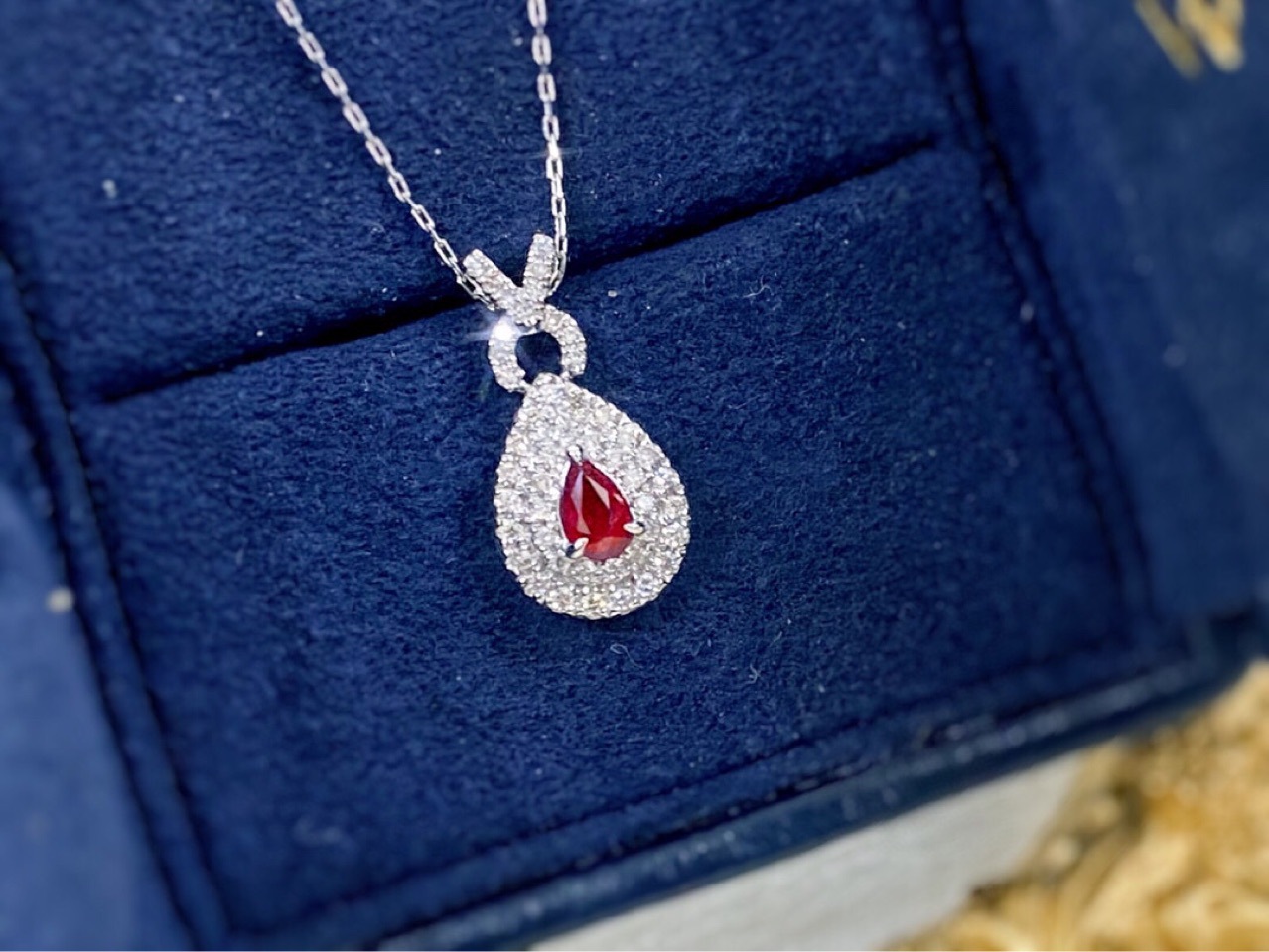 雅度珠宝 18k金红宝石项链 天然彩宝批发鸽血红宝石吊坠 水滴形项