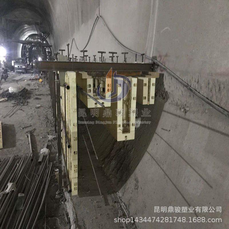 隧道水沟电缆槽塑料模板 中心水沟定型模板 塑钢模板一次成型好用