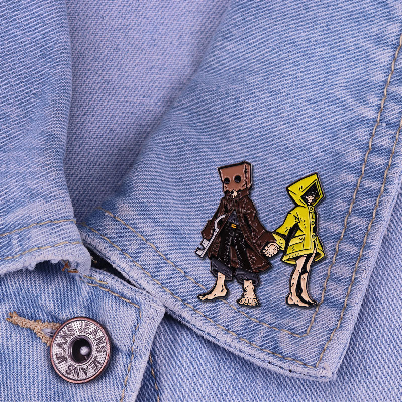 恐怖游戏小小梦魇mono与小六胸针卡通纸袋男孩与黄色雨衣女孩徽章