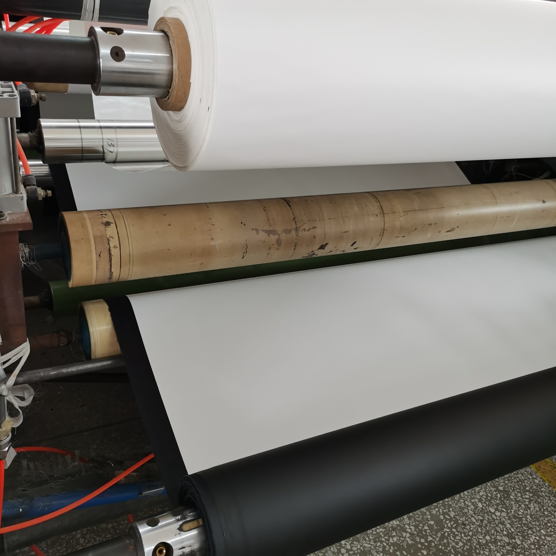 高温热压耐水洗服装用透明tpu弹性热熔胶膜