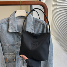 2024韩国春季水桶包新款单肩个性休闲手提包包女腋下包托特包潮