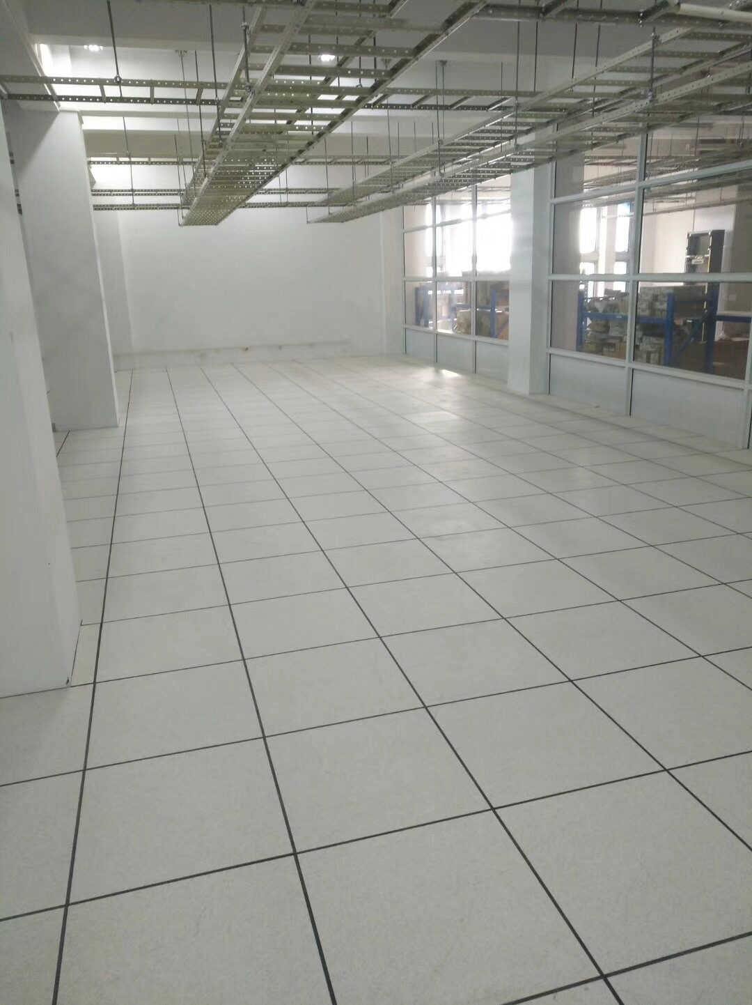 全钢防静电地板学校机房配电房专用600*600pvc架空活动地板抗静电