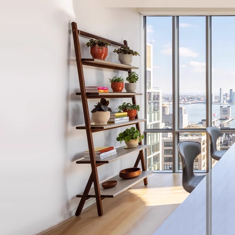 北欧风小户型轻奢马鞍皮中古落地组合书架实木客厅装饰多层置物架