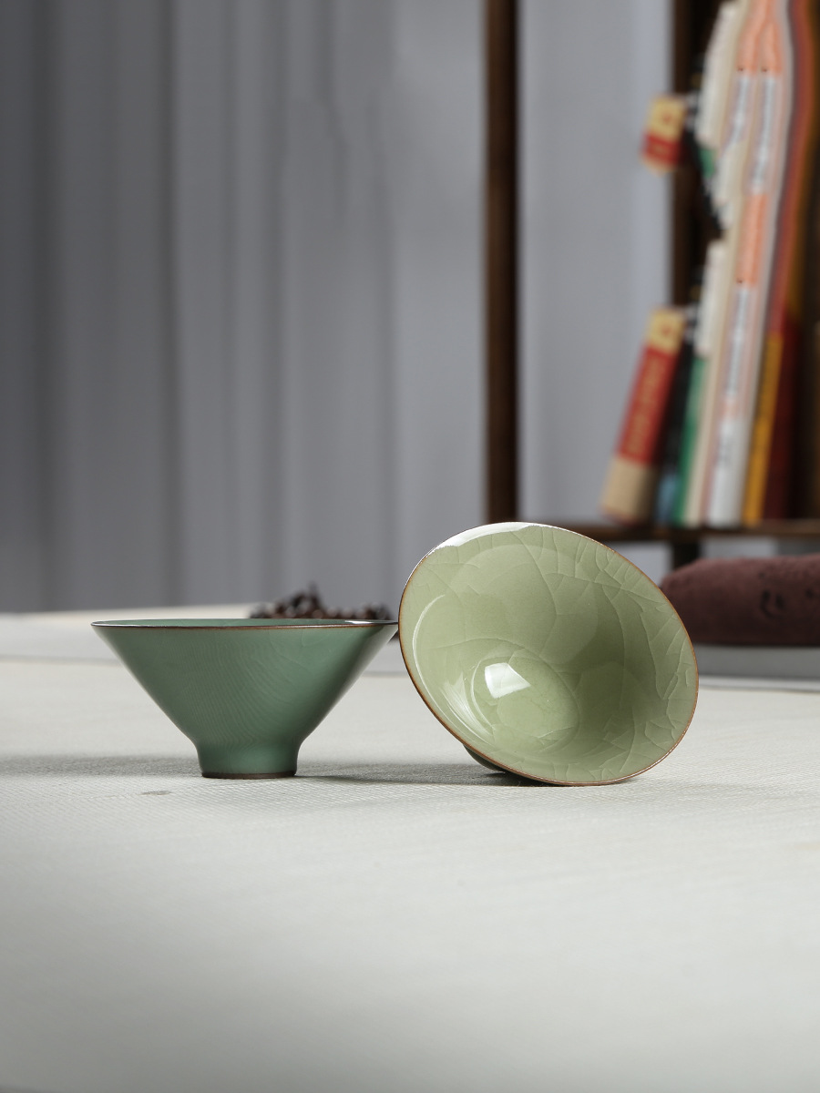 青瓷哥窑冰裂茶杯陶瓷功夫茶具配件斗笠茶盏主人杯品名小茶碗新品