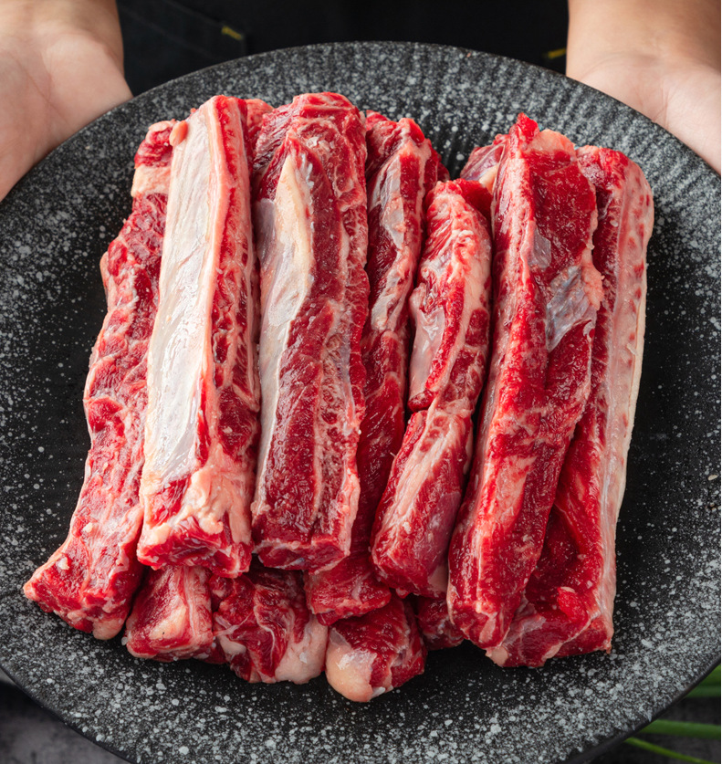 厂家供应黑牛腹肉条饭店烧烤聚餐谷饲冷冻牛肉牛肋条腹肉条