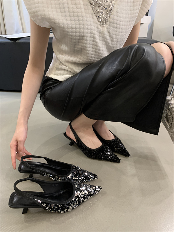 pwd=1221提取码:12212024法式小香风包头浅口中跟后镂空绊带亮片