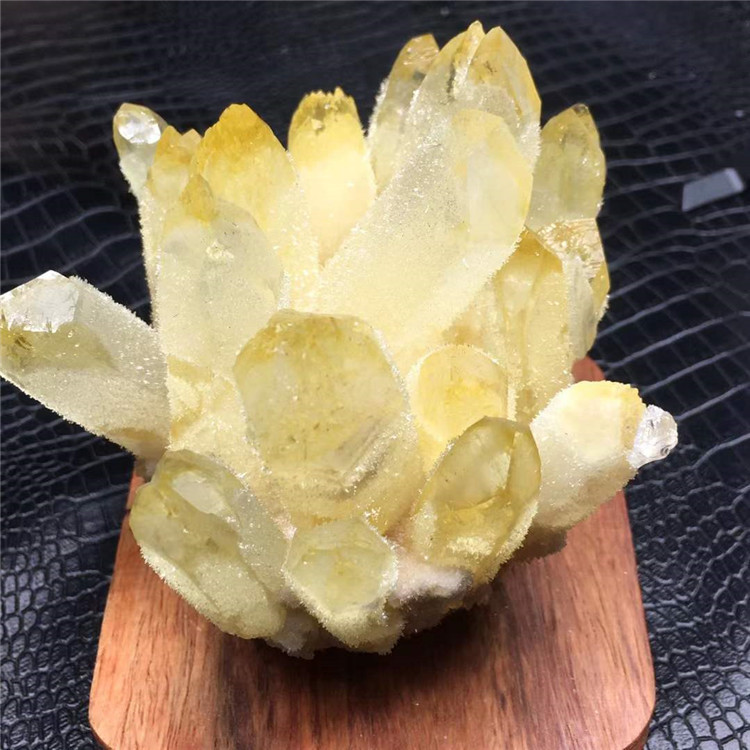 厂家天然黄水晶晶簇 天然黄水晶晶花摆件装饰 水晶花办公摆件