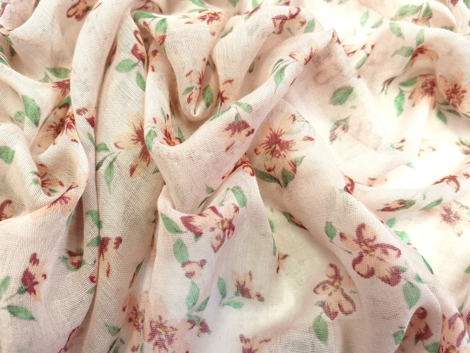 涤纶巴厘纱丝网印花机印围巾春夏薄款小碎花花卉梭织丝巾德清工厂