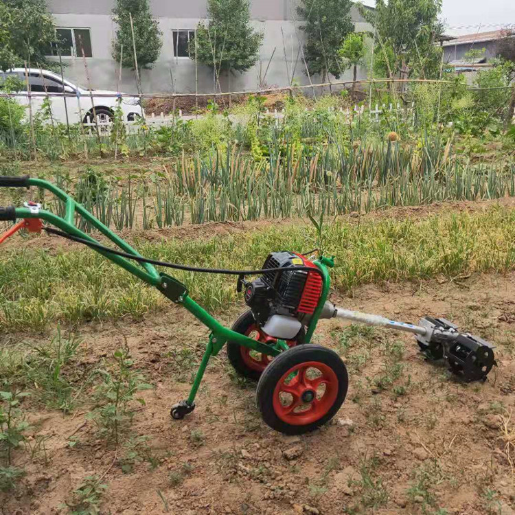汽油二冲程割草机 汽油手拿式松土割灌机 多功能背负式果园除草机