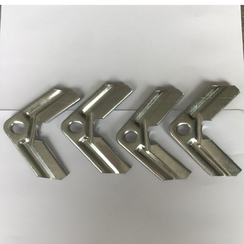 镀锌共板法兰风管角码卡码风管连接件勾码通风管道配件厂家