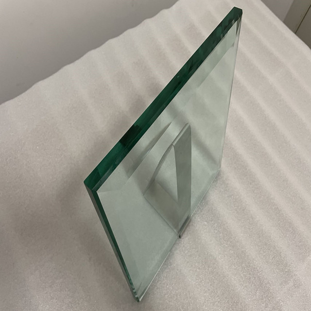 19mm透明钢化玻璃cnc磨边抛光25mm斜边钢化玻璃