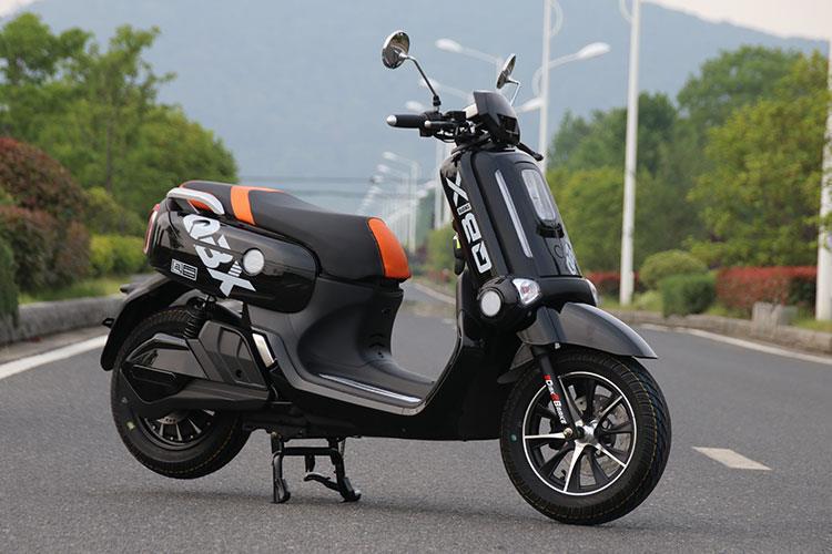 e酷电动电瓶摩托车新款72v成人男女双人踏板大型外卖长跑高速电摩