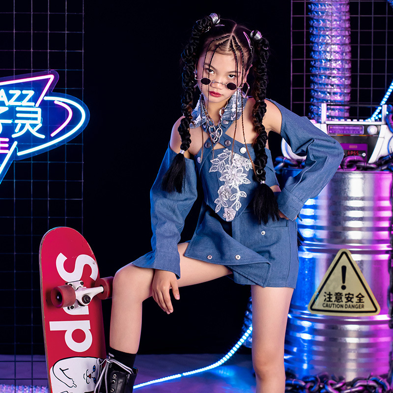 儿童时髦演出服套装女童t台走秀时装少儿爵士舞服装女孩潮酷衣服