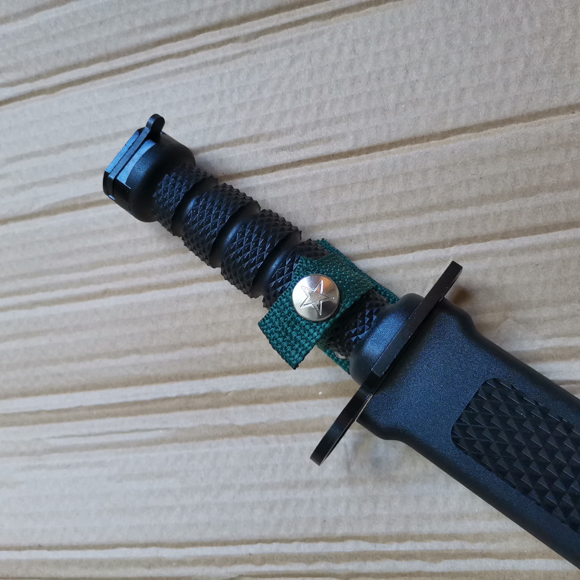 九五军刀户外刀军刀战术刀防身刀潜水战术刀刀具d2钢小刀猎刀直刀